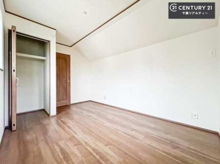 q [Xy[XtĂ̂ŁA}ȗqłU炩TbƕЂÂđϕ֗łIǖʂLXĂ̂ŁA׋xbh̒uɍ܂I