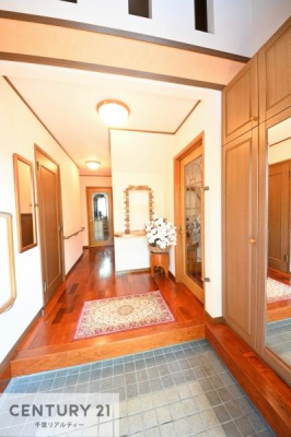  ~[tV[Y{bNXtȂ̂ŁAւЕt|₷łI
XbLւŌ˂JuԁÂSnԂo}Ă܂B