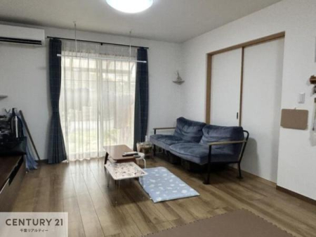 rO SnǂrO͉ƑRƏW܂܂BƑcR̎ԂłBƑƁAw[Ԃ߂łˁB邭JIȋԂłB