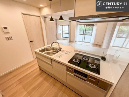 Lb` Ƃ₷VXeLb`łI[tĂ̂ŁAXy[XɕuȂčςނ̂ŁALXgāAKɍƂł܂I