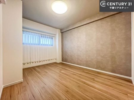 q VvɃfUCĂ邽߁AƋIт܂I
Cɓ̉ƋuĂ낰Ԃ邱Ƃł܂B
