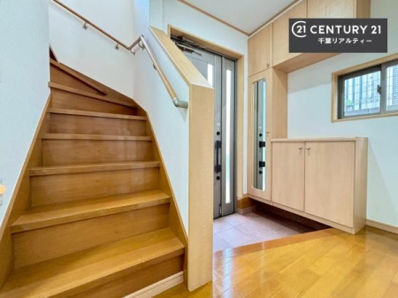  V[Y{bNXtȂ̂ŁAւЕt|₷łI
XbLւŌ˂JuԁÂSnԂo}Ă܂B
