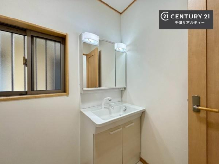 ʑEʏ t̖邢ʎłICɓւłĐɕۂƂł܂IRނ̂łς̎dオǂȂ܂ˁI