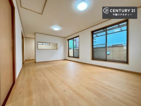 rO QKrOIoRj[ƖʂĂ̂ł󕨂̎荞݂ɕ֗IzʕǍDIЌnɂĂm߂I