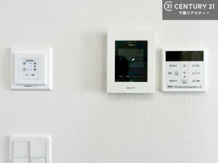 ̑ TVj^[tC^[złql̂ԒȂǂSłˁB
{^ЂƂłC̏ƂƂ̂II[goXB