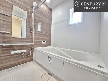  LXoXň̔tbVBL΂̂ŁAɂƐZ܂ˁI炩ȐŐ݌vĂ났̂ЂƎLӋ`ɖ킦oX[łB