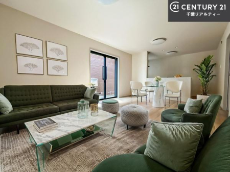 rO 傫ȑ炽Ղ̗z閾邢rOBĴ郊rOŉƑĉ났̎Ԃ߂܂B