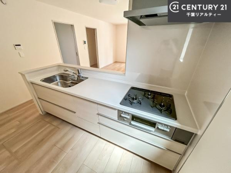 Lb` ydlʐ^zlC̑ΖʎVXeLb`̗pĂ܂IƑ̃R~jP[VRƑ݌vłB
qlɂڂ͂̂ŊłˁB[͂܂