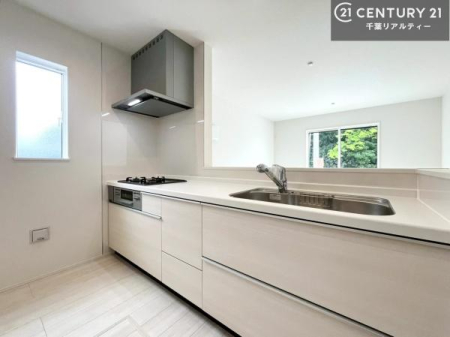 Lb` Ƃ₷VXeLb`łI[tĂ̂ŁAXy[XɕuȂčςނ̂ŁALXgāAKɍƂł܂I