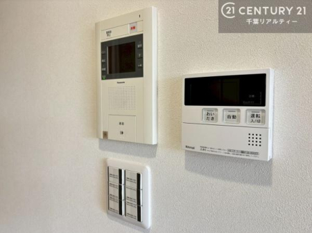 ̑ TVj^[tC^[złql̂ԒȂǂSłˁB
{^ЂƂłC̏ƂƂ̂II[goXB