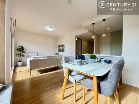 rO Sn悳Ƌ@\ǋmx[V}VBFƏ㎿ȑfނaAX̕炵ɉ₩ȎԂ炵܂B