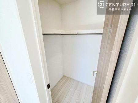 ���[ �E�H�[�N�C���N���[�[�b�g�t���ł��B��������̂��m���Ȃǂ����[���Ă��������ł��ˁI���ɂ���@�������ȂǋG�ߕ��̑傫�ȉƓd�����[�ł��܂��B