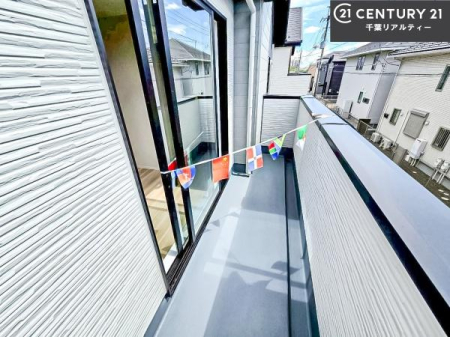 oRj[ zǍDȃoRj[łIꂽɂ͐nJIȎԂy߂܂B
