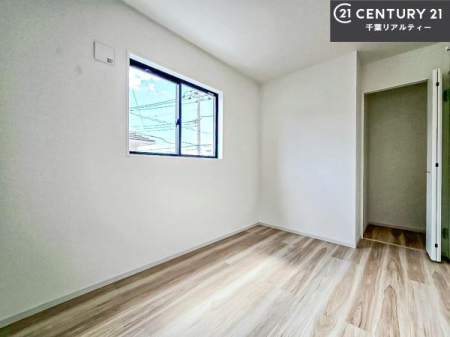 rOȊŐ VvɃfUCĂ邽߁AƋIт܂I
Cɓ̉ƋuĂ낰Ԃ邱Ƃł܂B