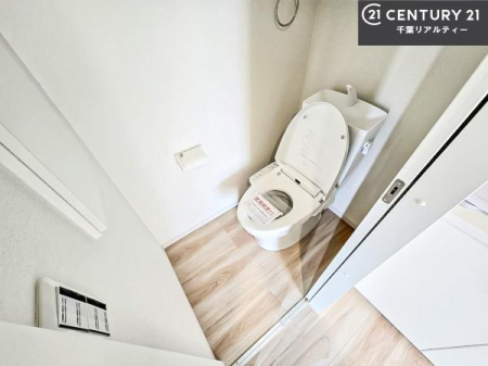 gC 1E2KɃgC܂I̖Zԑт҂ɂ݂łˁBƂ̂gCłꂪ₷łI