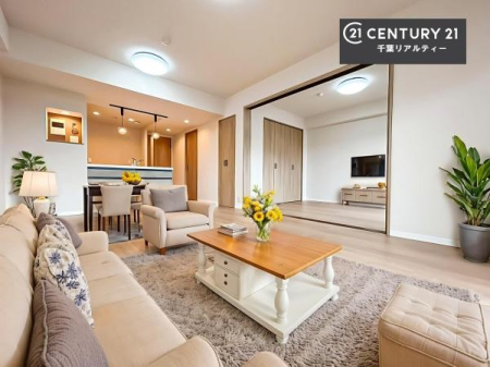 rO ƋCGp[XłBSnǂrO͉ƑRƏW܂܂BƑcR̎ԂłBƑƁAw[Ԃ߂łˁB邭JIȋԂłB