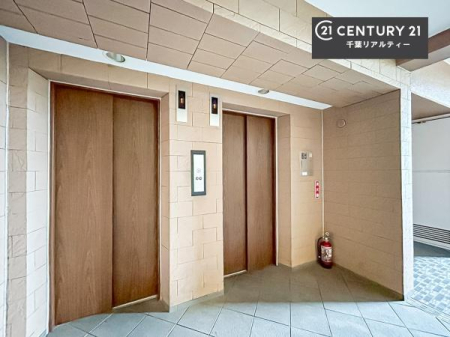 ̑p Gx[^[̃}VŁAdוxr[J[̈ړKB̐X[YɂȂ܂B