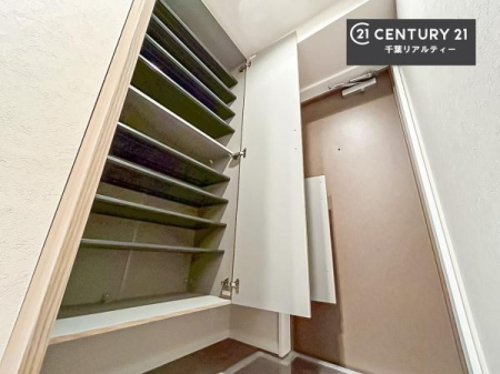  V[Y{bNXtȂ̂ŁAւЕt|₷łI
XbLւŌ˂JuԁÂSnԂo}Ă܂B
