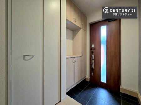  V[Y{bNXtȂ̂ŁAւЕt|₷łI
XbLւŌ˂JuԁÂSnԂo}Ă܂B
