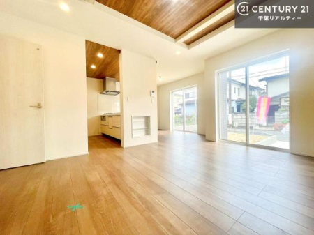 rO 傫ȑ炽Ղ̗z閾邢rOBĴ郊rOŉƑĉ났̎Ԃ߂܂Bydlz