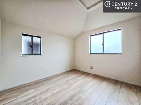 q |oȂ́Aql̂ƂĂSłI
[Xy[X[Ă̂ŎU炩TbƕЕt܂I