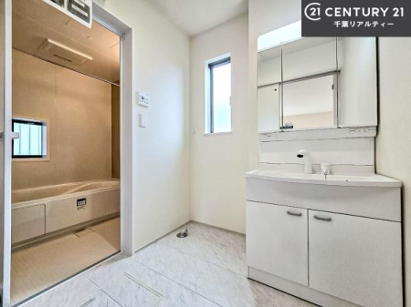 ʑEʏ Oʋdl̐ʏ́AgȂ݂₷I͎[ɂȂĂ܂BhC[₨ϓЕt̂ŐʑXbLƌ邱Ƃo܂I