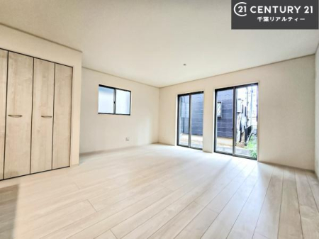 rO 傫ȑ炽Ղ̗z閾邢rOBĴ郊rOœX̔܂B