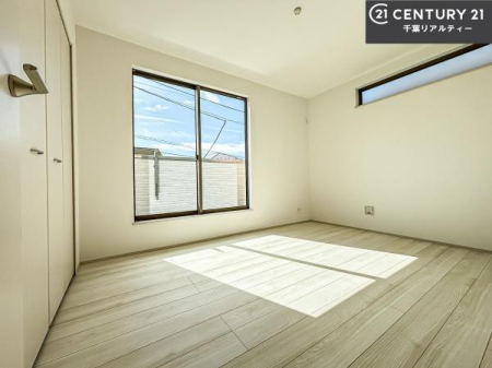 m oRj[ɖʂĂmłB邭肪ACł܂INāAOɏoĔwLт[ċzǂ}邱ƂołˁI