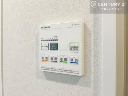 ̑ g[tĂ閣͓IȎdlłI~̓q[gVbN̗\hɂg܂B
J̓ł󕨂̂ŁA󕨂ߍ݂ɂI