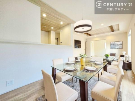 rO ƋCGp[XłBSnǂrO͉ƑRƏW܂܂BƑcR̎ԂłBƑƁAw[Ԃ߂łˁB邭JIȋԂłB