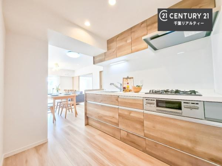 Lb` Ƃ₷VXeLb`łI[tĂ̂ŁAXy[XɕuȂčςނ̂ŁALXgāAKɍƂł܂I