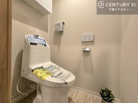 �g�C�� �������֍��ɂ��A�~��͕֍����g�����ł���̂ŗ₽���֍��ɍ��炸�ɍςފ������d�l�ł��I�V���v���ȃJ���[����Ƃ��Ă���̂ŁA������ꂪ���₷���ł��B