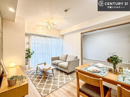 rO 傫ȑ炽Ղ̗z閾邢rOBĴ郊rOŉƑĉ났̎Ԃ߂܂B