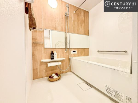  l͋̕C̃oX[́AoĂăoX^C[I
d撣Ă邲JɂD݂̓̓܂āAył݂Ă͂ł傤H