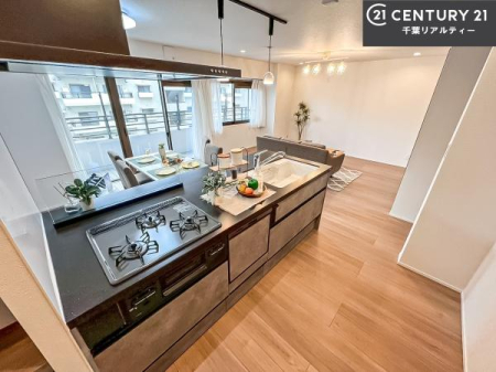 Lb` R͎Ôł̓isł܂B
OtłBXy[XLXĂ׍Ƃ₷Ig肪ǂVXeLb`łI