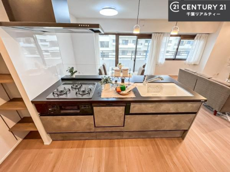 Lb` Ƃ₷VXeLb`łI[tĂ̂ŁAXy[XɕuȂčςނ̂ŁALXgāAKɍƂł܂I