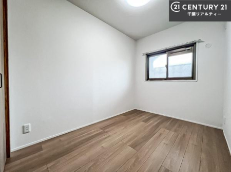 q |oȂ́Aql̂ƂĂSłI
[Xy[X[Ă̂ŎU炩TbƕЕt܂I