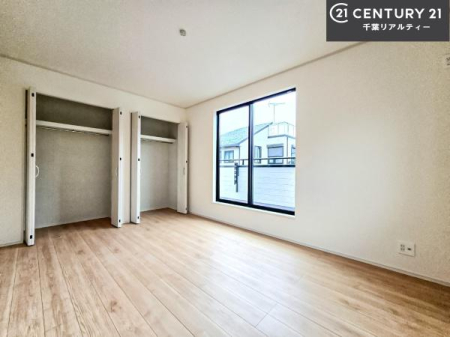 m VvɃfUCĂ邽߁AƋIт܂I
Cɓ̉ƋuĂ낰Ԃ邱Ƃł܂B