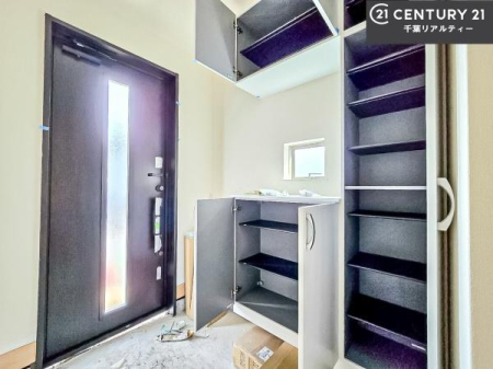  V[Y{bNXtȂ̂ŁAւЕt|₷łI
XbLւŌ˂JuԁÂSnԂo}Ă܂B
