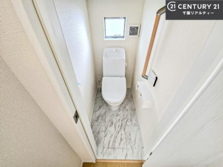 gC ̂F̂􂢂łI
₩ŃXbLԂłIꂪ₷gCłI