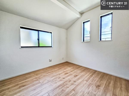 q |oȂ́Aql̂ƂĂSłI
[Xy[X[Ă̂ŎU炩TbƕЕt܂I