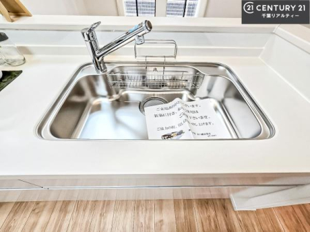 Lb` ChȃVNłˁI˂ɂ₷ƎyXdl̃VXeLb`łI
fUCƋ@\˂Lb`Ő܂ˁI