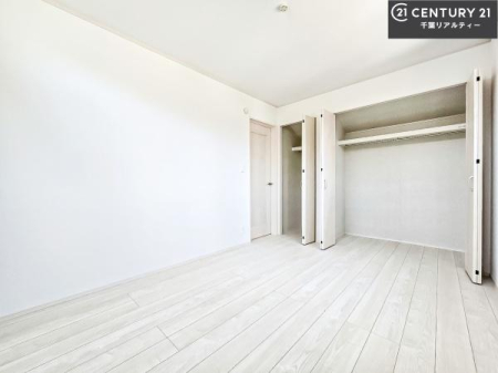 rOȊŐ VvɃfUCĂ邽߁AƋIт܂I
Cɓ̉ƋuĂ낰Ԃ邱Ƃł܂B