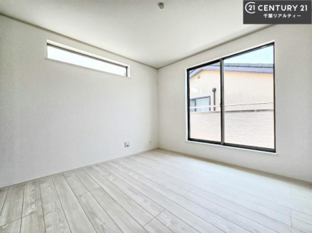 m oRj[ɖʂĂmłB邭肪ACł܂INāAOɏoĔwLт[ċzǂ}邱ƂołˁI