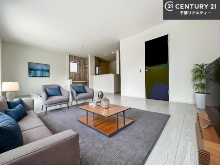 rO ƋCGp[XłBĴLXLDKI\t@[_CjOe[uuĂɂȂȂ̂ŉKɉ߂܂I
R~jP[V₷rOłI