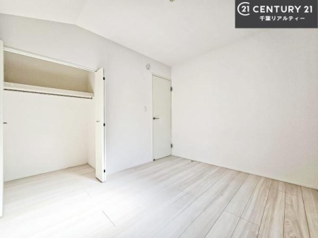 rOȊŐ VvɃfUCĂ邽߁AƋIт܂I
Cɓ̉ƋuĂ낰Ԃ邱Ƃł܂B