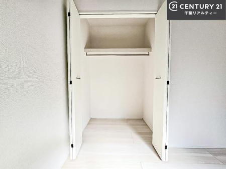 [ Ղ̎[Xy[XŁA炵萮Z܂BƑ̉וꂢɕЕtAKɉ߂܂B