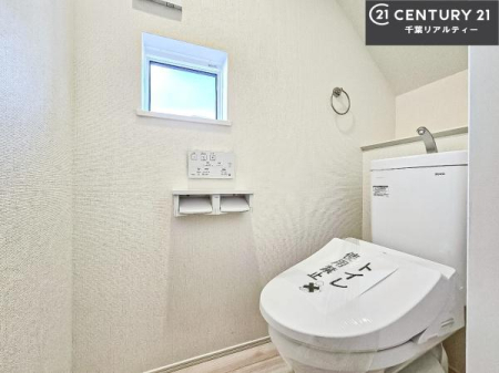 gC 1E2KɃgC܂I̖Zԑт҂ɂ݂łˁBƂ̂gCłꂪ₷łI