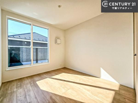 m oRj[ɖʂĂmłB邭肪ACł܂INāAOɏoĔwLт[ċzǂ}邱Ƃł܂B