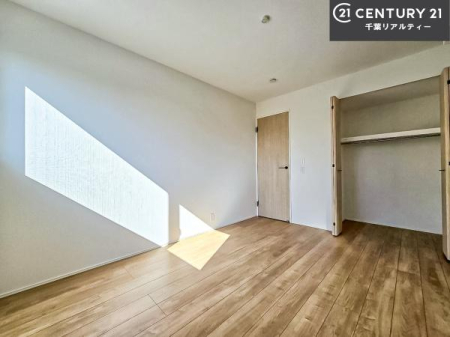 Q DޗḿA̖ڊo߂CǂłˁBԂƉ߂Ƃł܂BDF̃t[OǂȉƋɂ}b`܂I